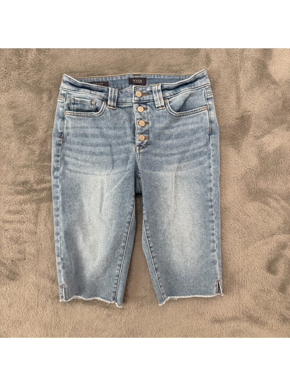 NYDJ Sophie Denim Jeans Capri Bermuda Shorts Women's size 2 Stretch Mid Rise